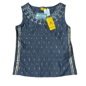 Elegant Sleeveless Blouse with Embroidery - Gold and Silver